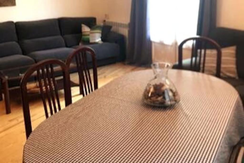 Maison Biscuit. Apartament A La Placa De La Vila Camprodon Eksteriør billede