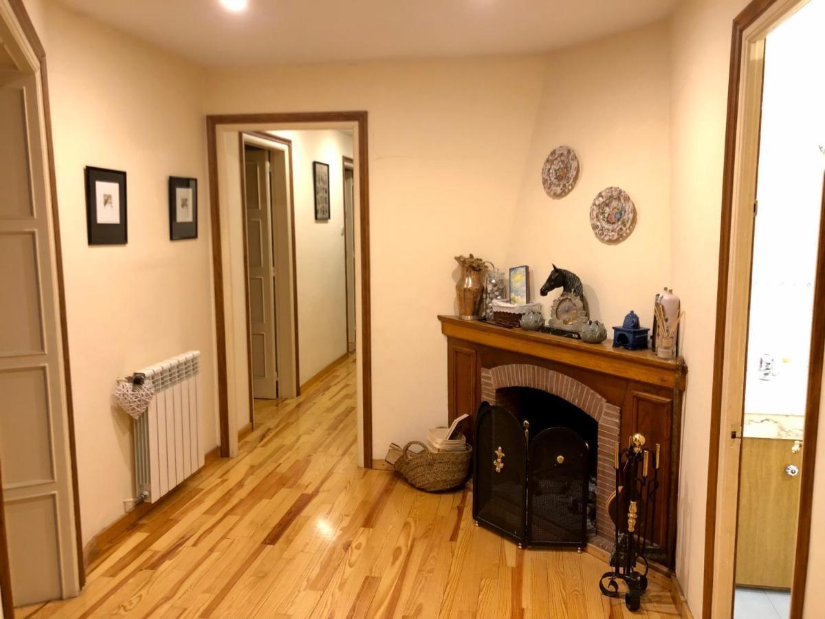 Maison Biscuit. Apartament A La Placa De La Vila Camprodon Eksteriør billede
