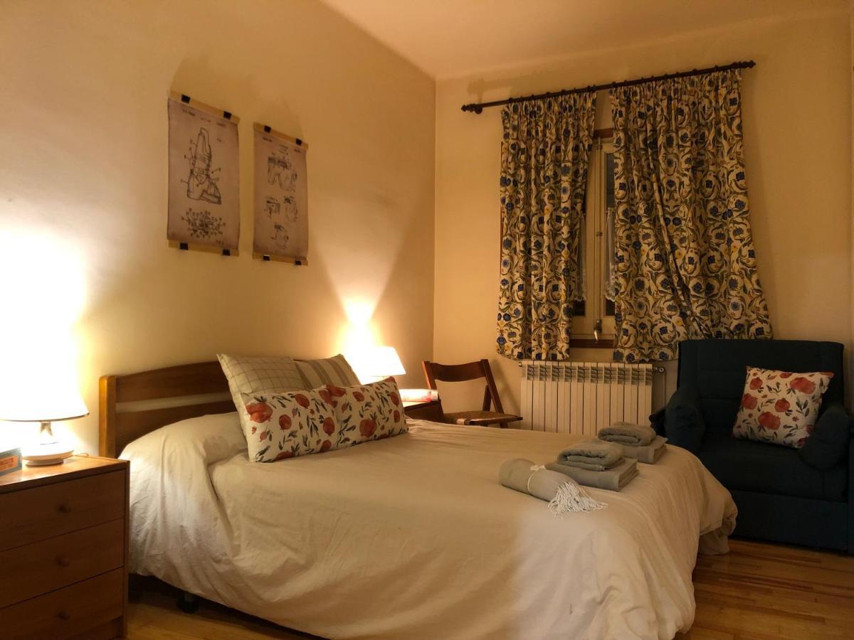 Maison Biscuit. Apartament A La Placa De La Vila Camprodon Eksteriør billede