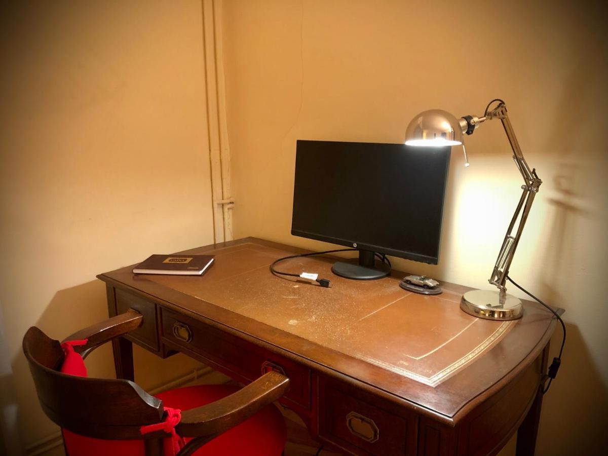 Maison Biscuit. Apartament A La Placa De La Vila Camprodon Eksteriør billede